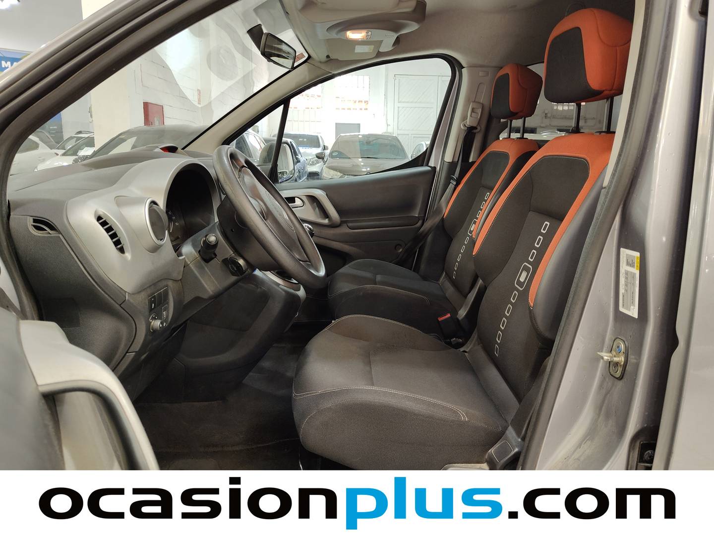 Foto asientos delanteros Citroën Berlingo Citroën Berlingo Combi BlueHDi 100 Multispace Live Edition (100 CV)