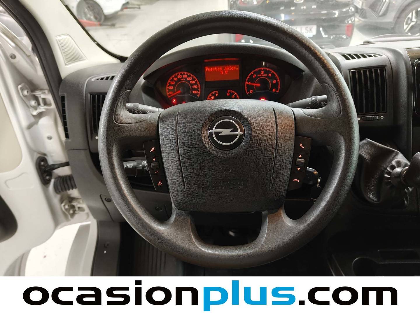 Equipamiento del Opel Movano Opel Movano Furgon 2.2 BlueHDi Base L2H2 3.5T (140 CV)