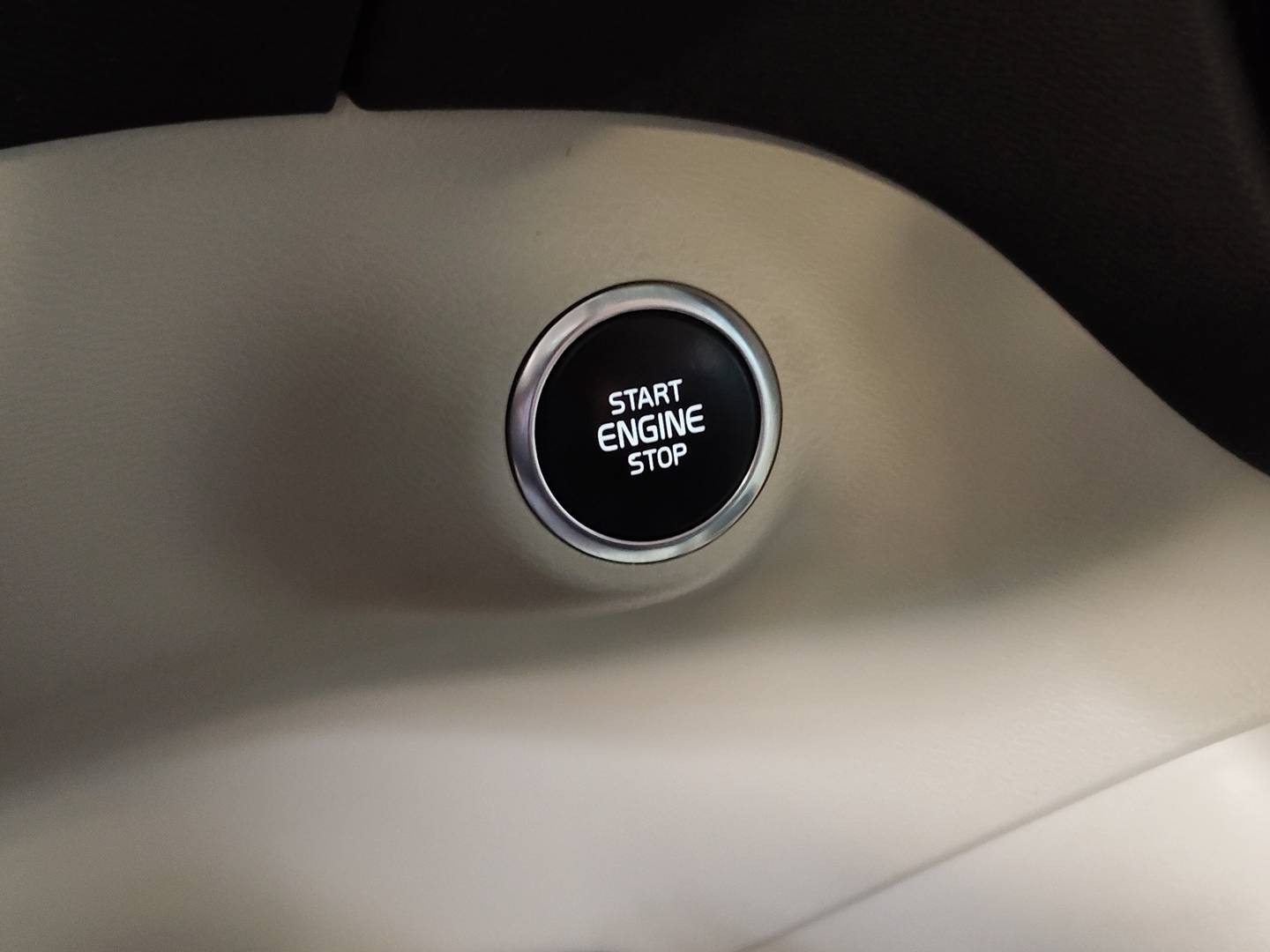 Foto Volvo XC40 Volvo XC40 D3 Momentum Auto 110 kW (150 CV)