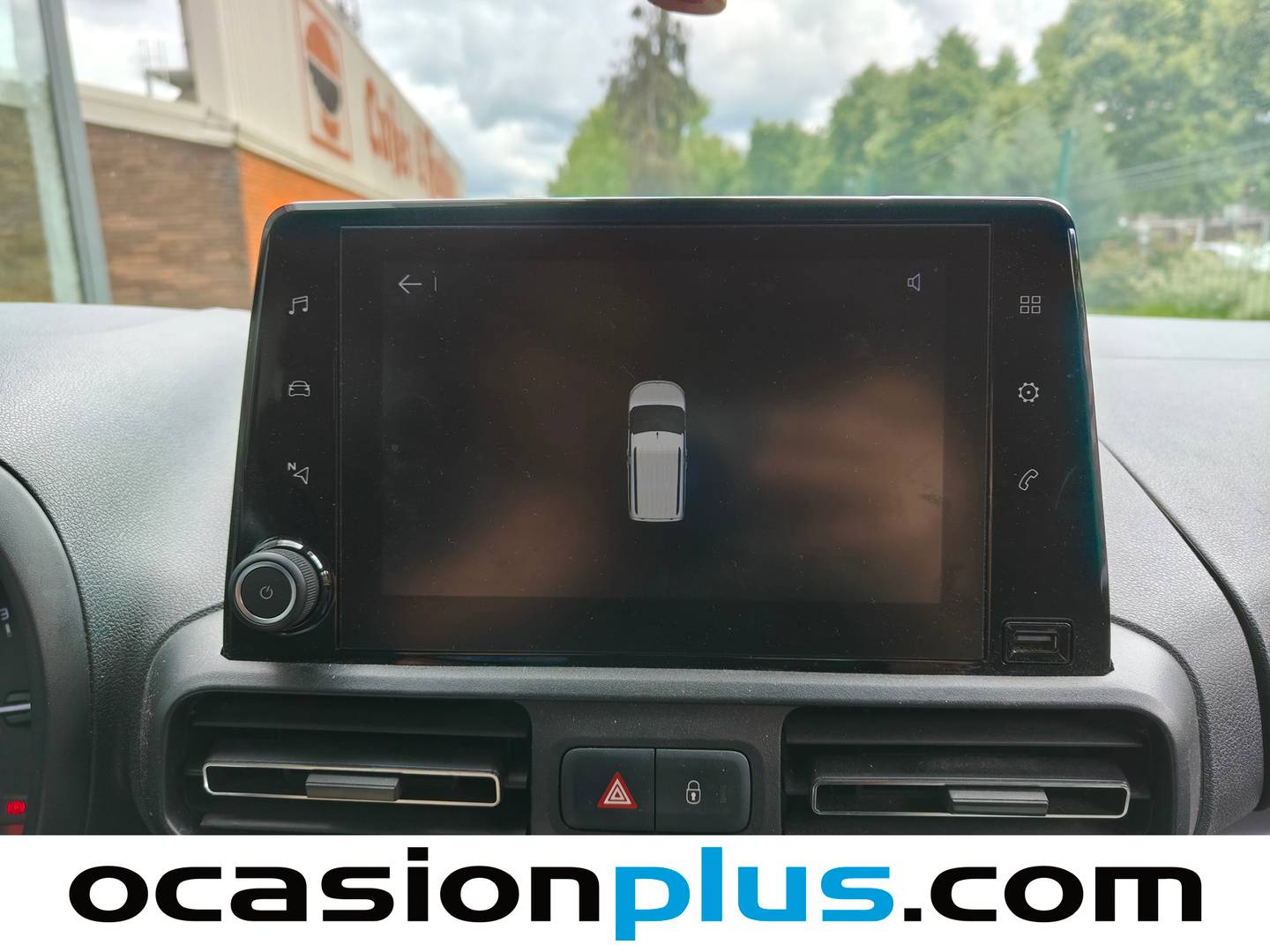 Equipamiento del Citroën Berlingo Citroën Berlingo BlueHDi 100 S&S Talla M Shine (102 CV)