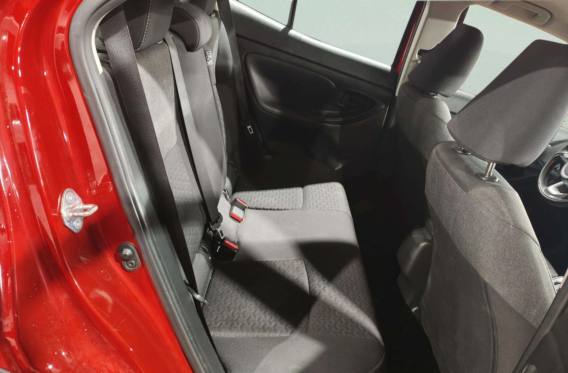 Toyota Yaris Cross 120H Business Plus - foto 14