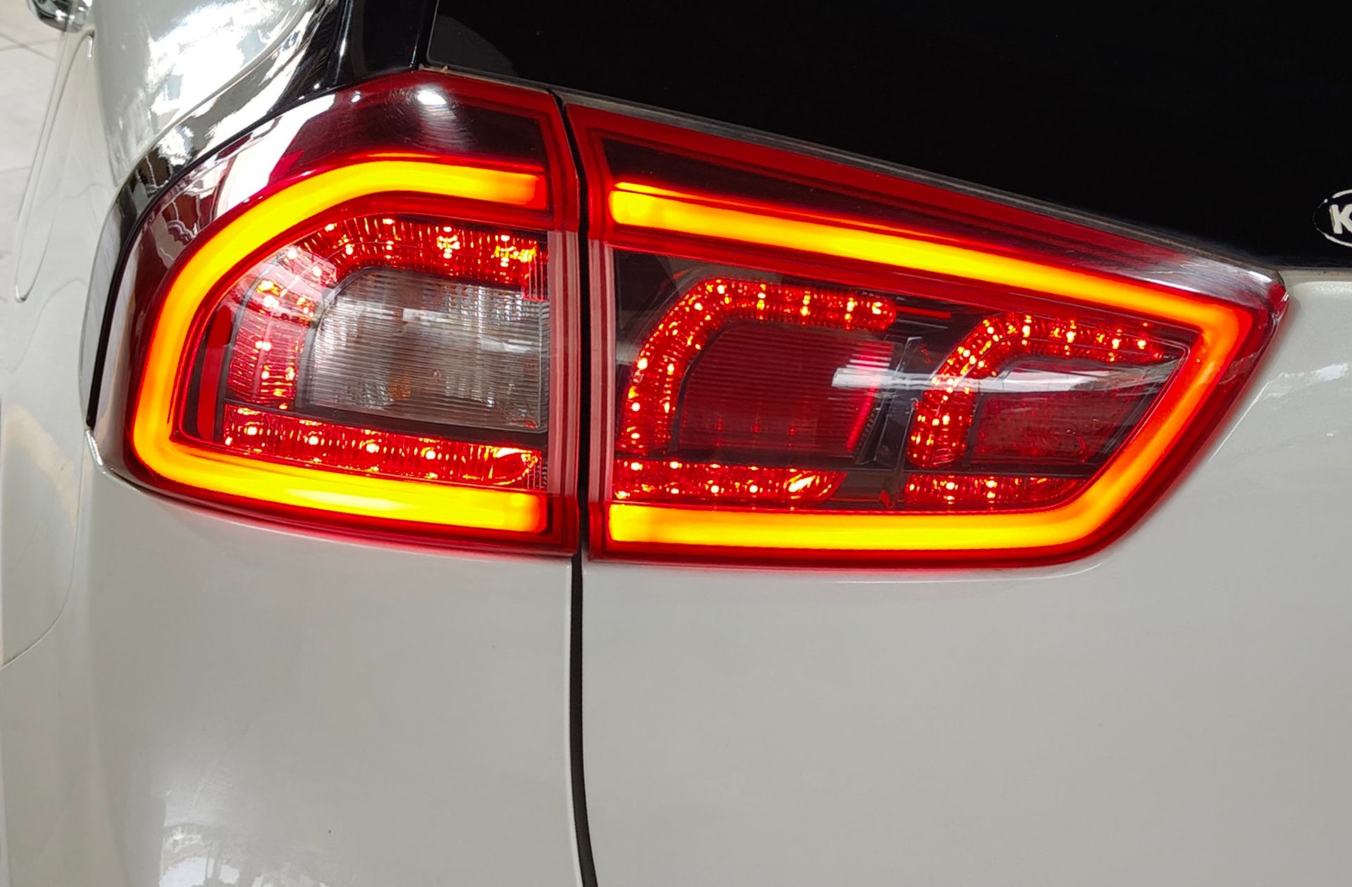 Kia Niro 1.6 GDi HEV Híbrido Emotion - foto 17