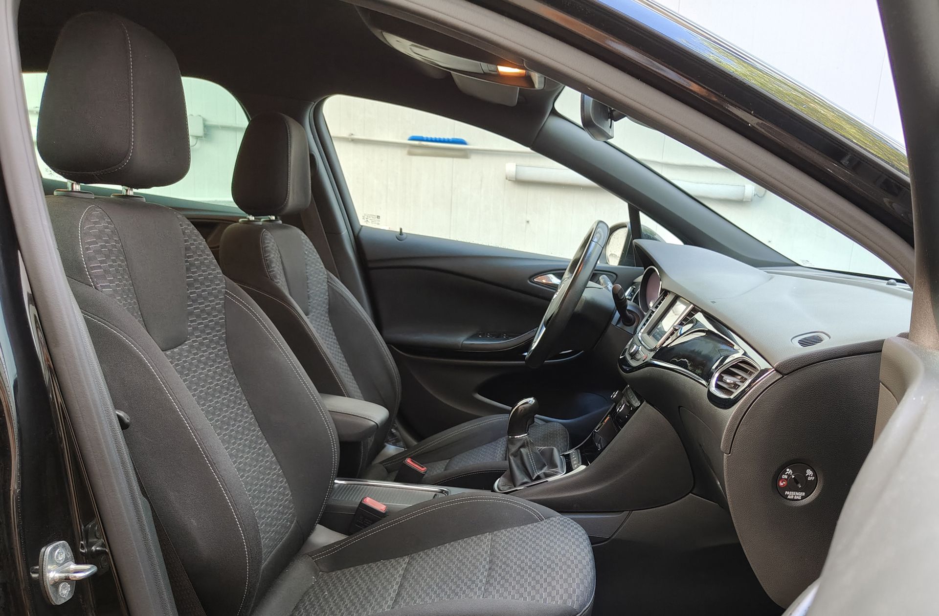 Opel Astra 1.6 CDTi Dynamic - foto 17