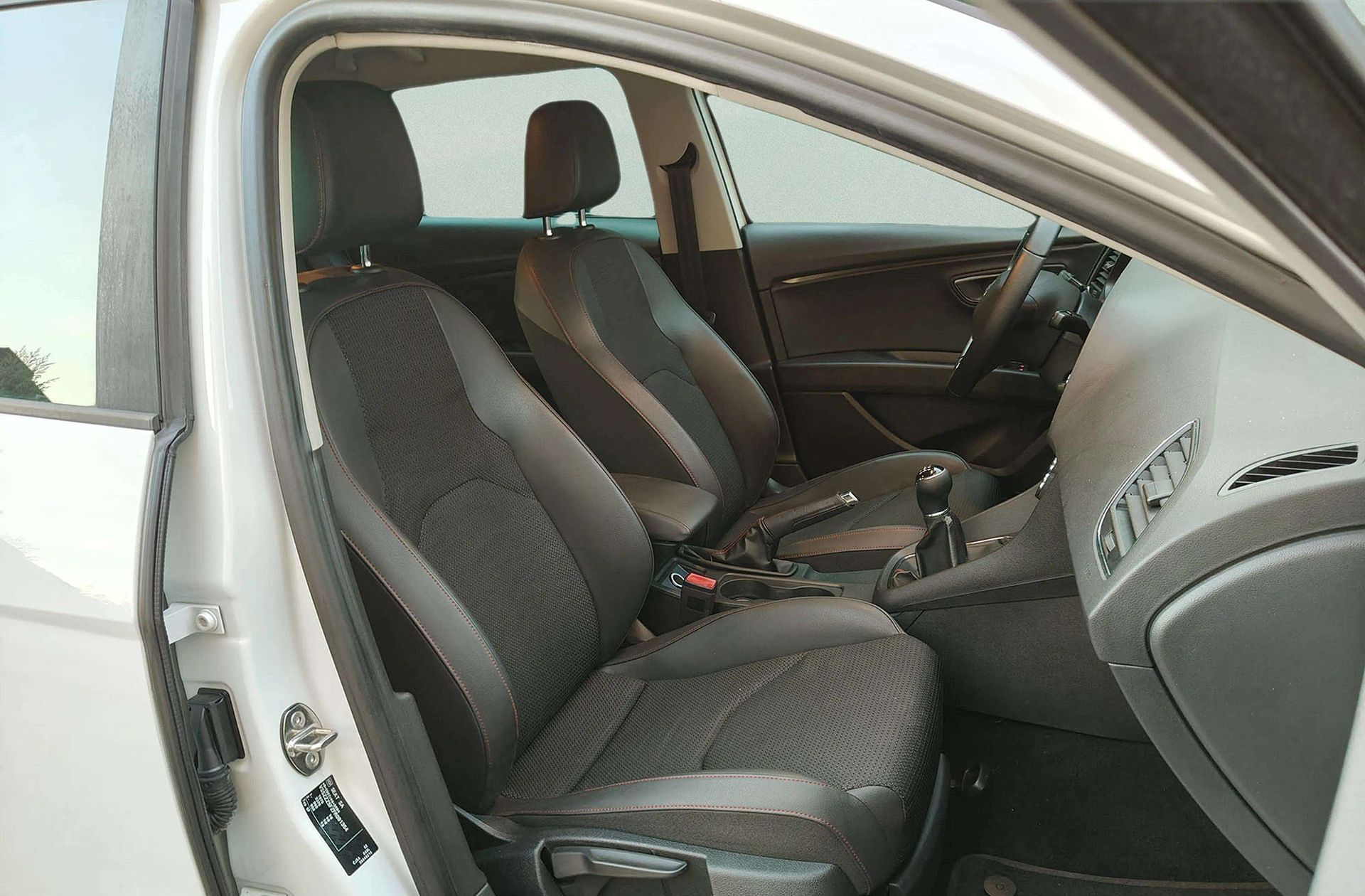 SEAT León ST 1.8 TSI FR - foto 21