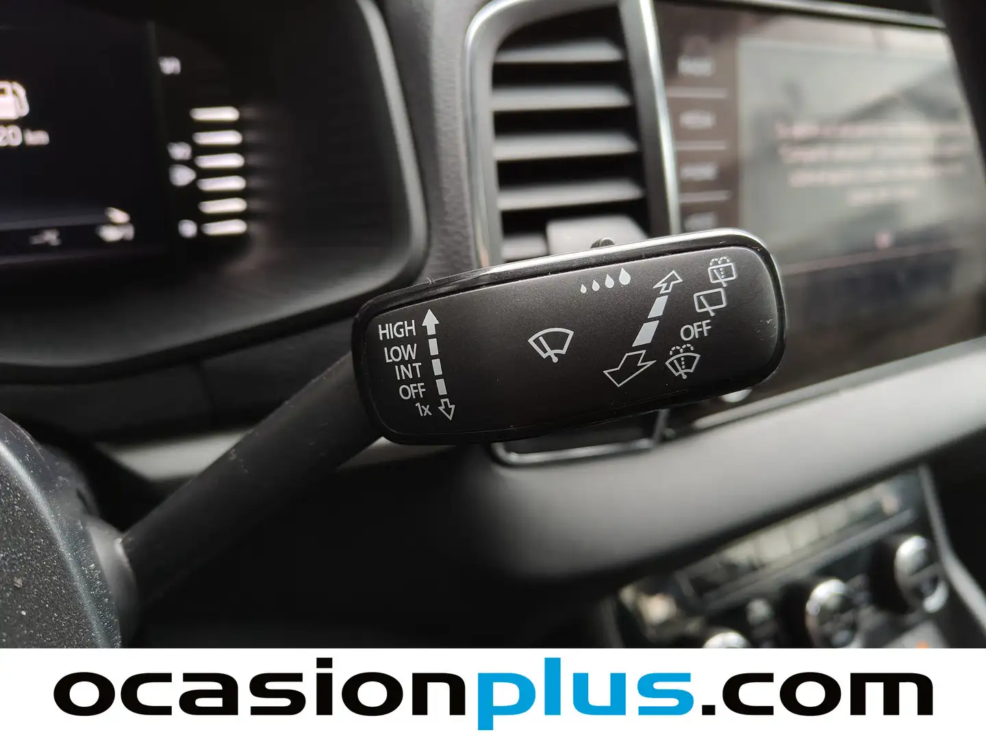 Foto Skoda Karoq Skoda Karoq 1.5 TSI ACT Ambition (150 CV)