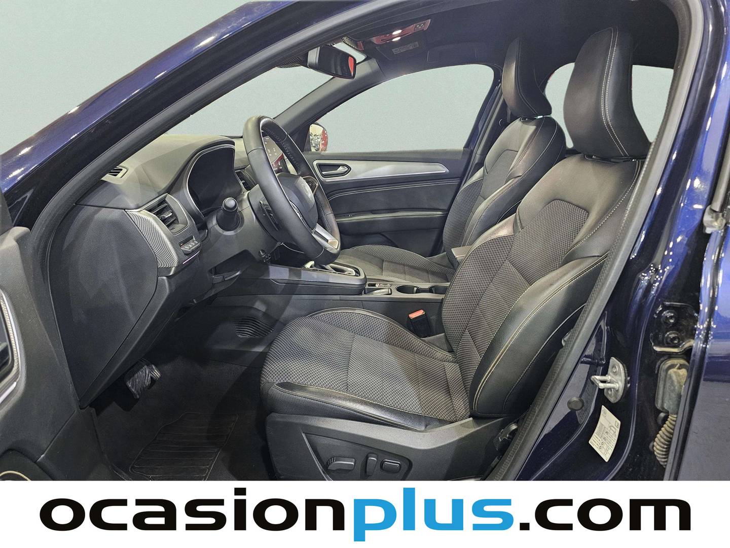 Foto asientos delanteros Renault Arkana Renault Arkana Techno TCe 140 Mild hybrid EDC (140 CV)