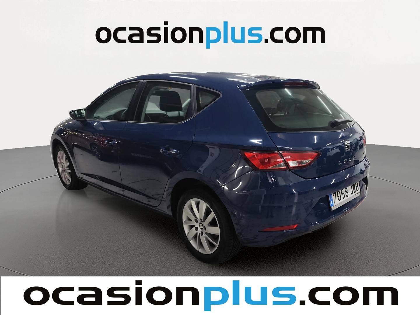 Foto trasera Seat León Seat León 1.2 TSI S&S Reference Plus (110 CV) izquierda