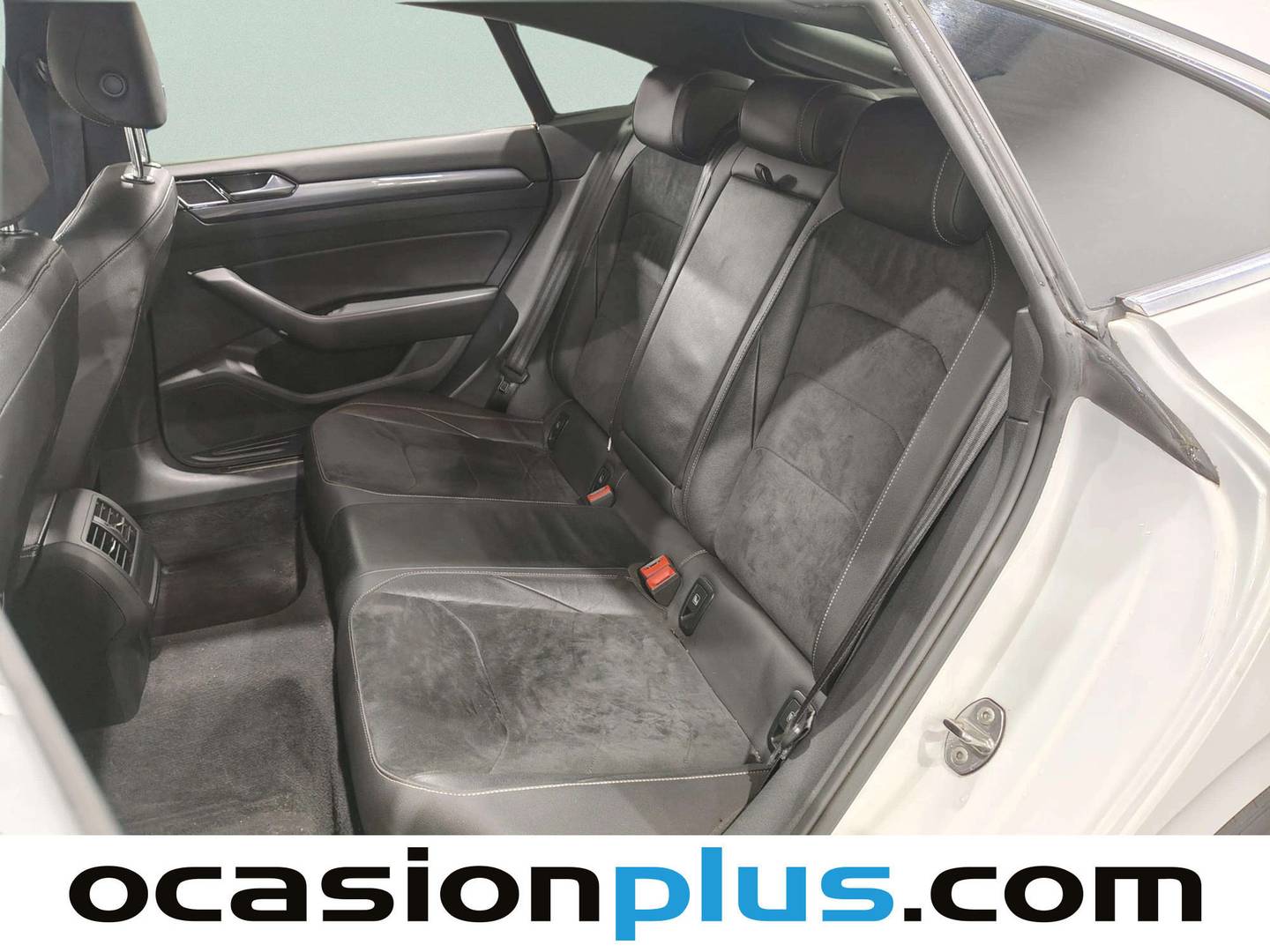 Foto asientos traseros Volkswagen Arteon Volkswagen Arteon R-Line 2.0 TDI 110 kW (150 CV) DSG