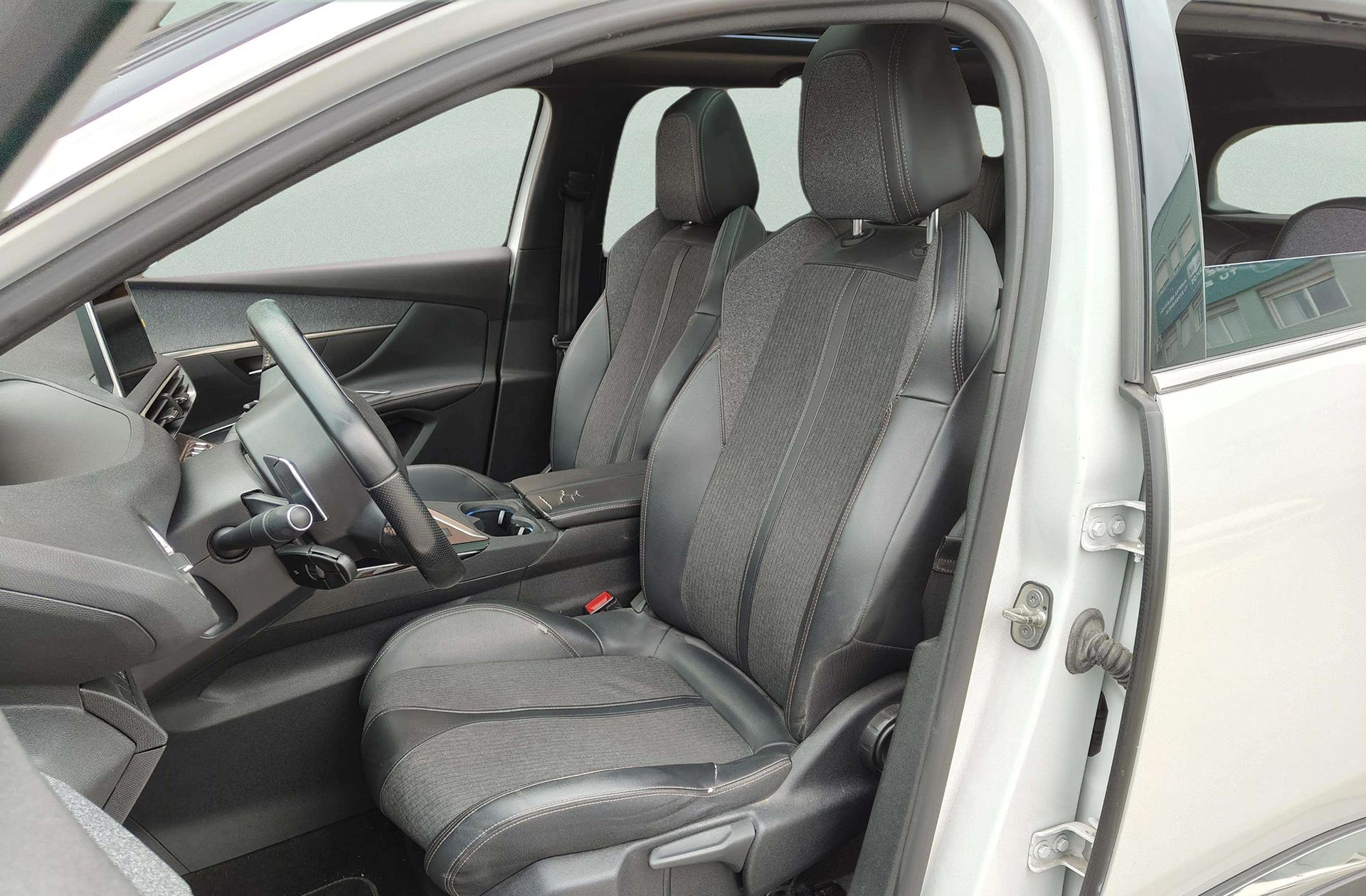 Peugeot 5008 PureTech 180 GT Line EAT8 7 plazas - foto 13
