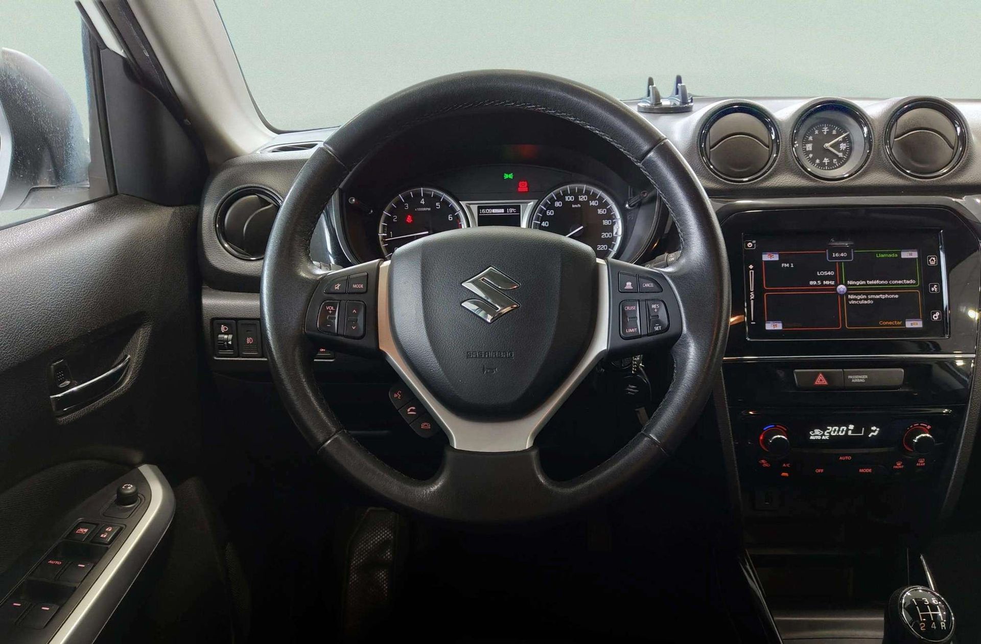 Suzuki Vitara 1.6 GLE 4WD - foto 19