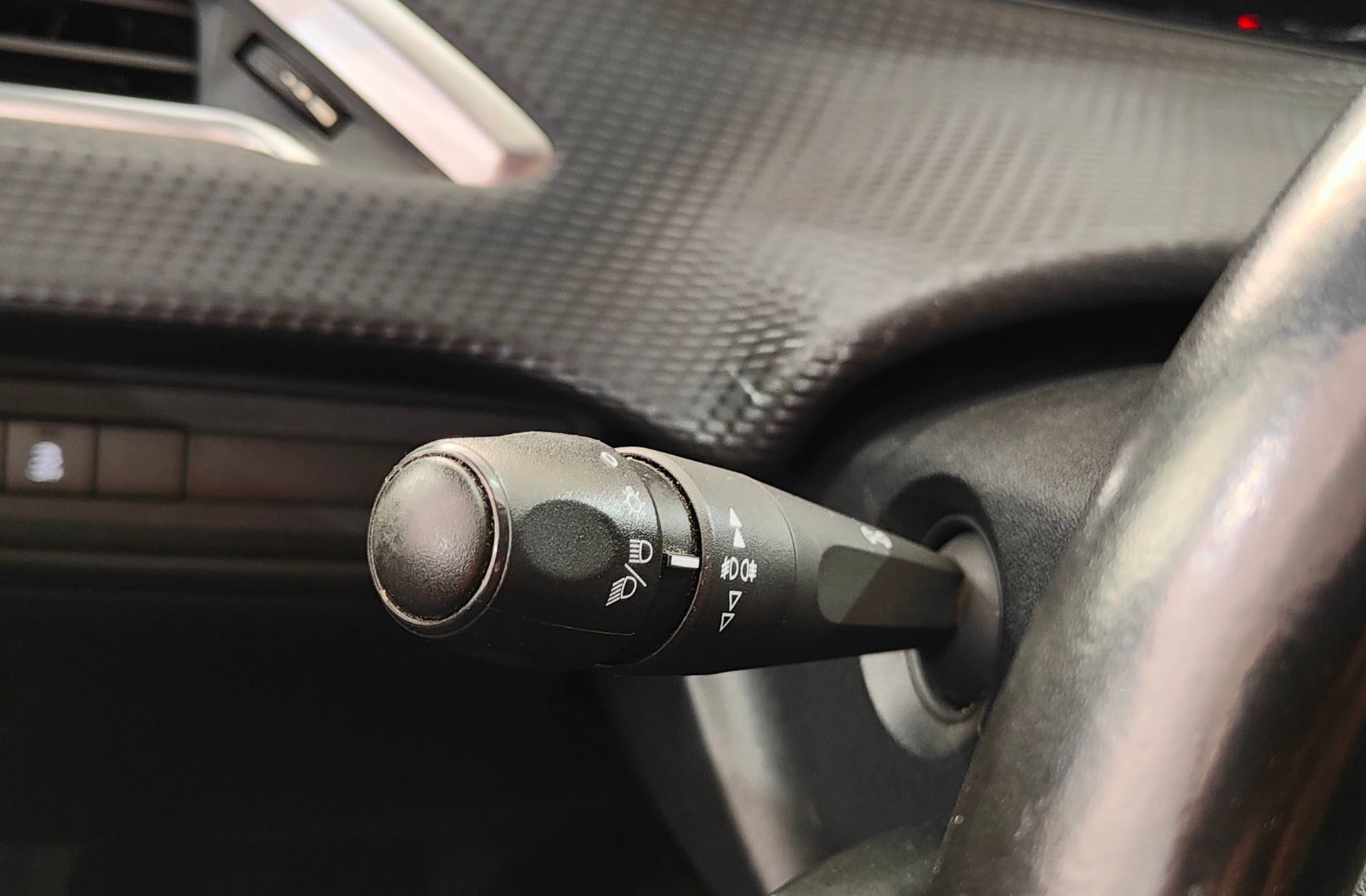 Peugeot 208 1.6 BlueHDi Style - foto 20