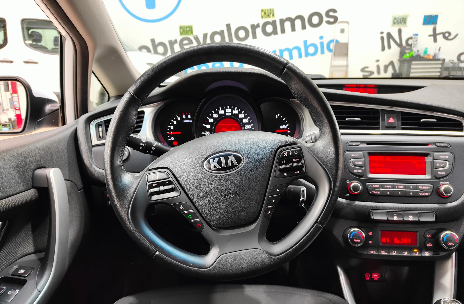 Kia Ceed 1.4 CRDi WGT Drive - foto 19