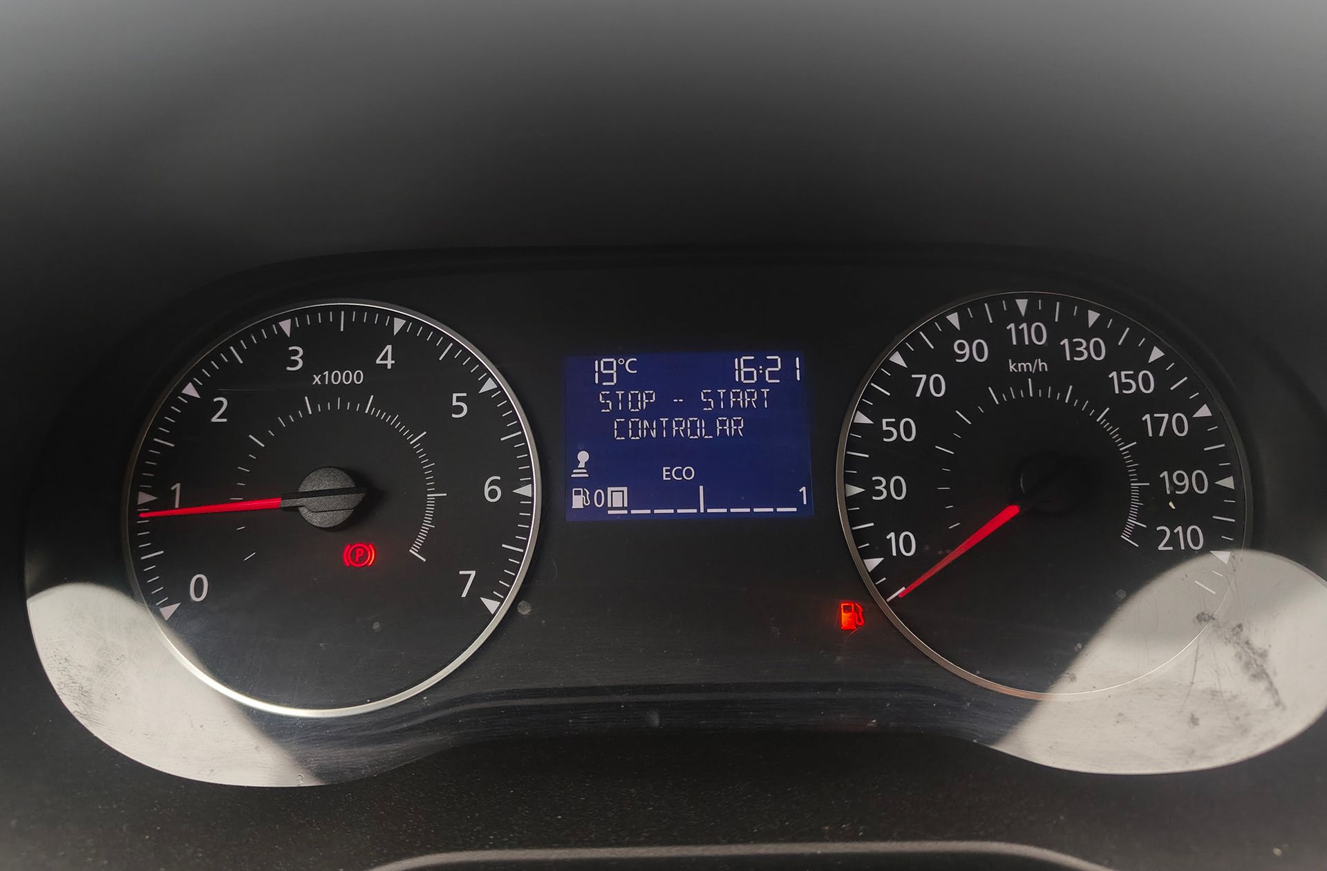 Dacia Duster Essential TCe 4x2 - foto 18