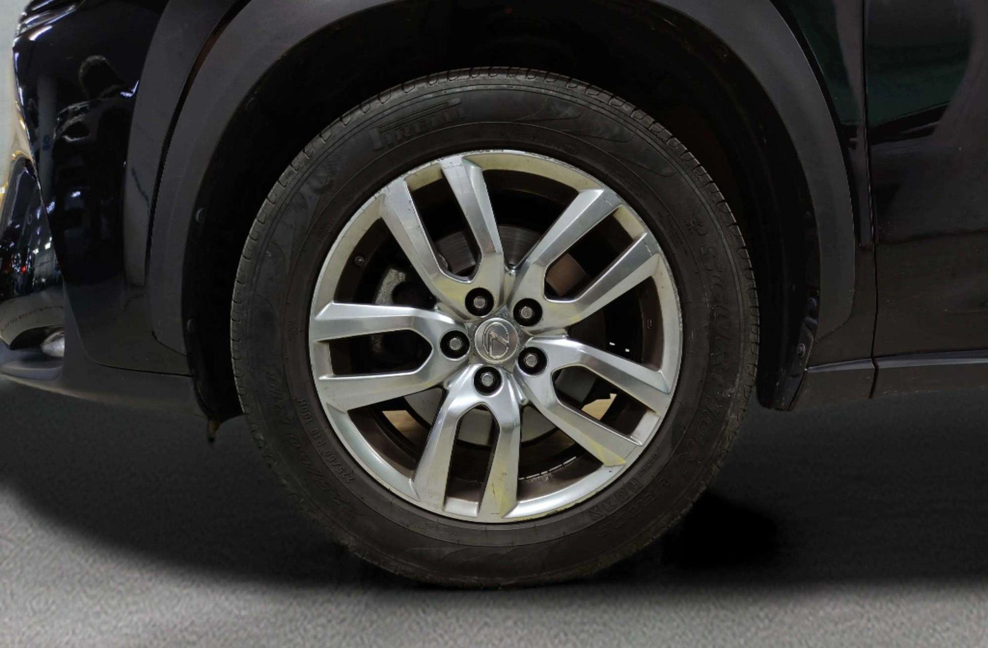 Lexus NX 300h Executive Tecno 4WD - foto 47