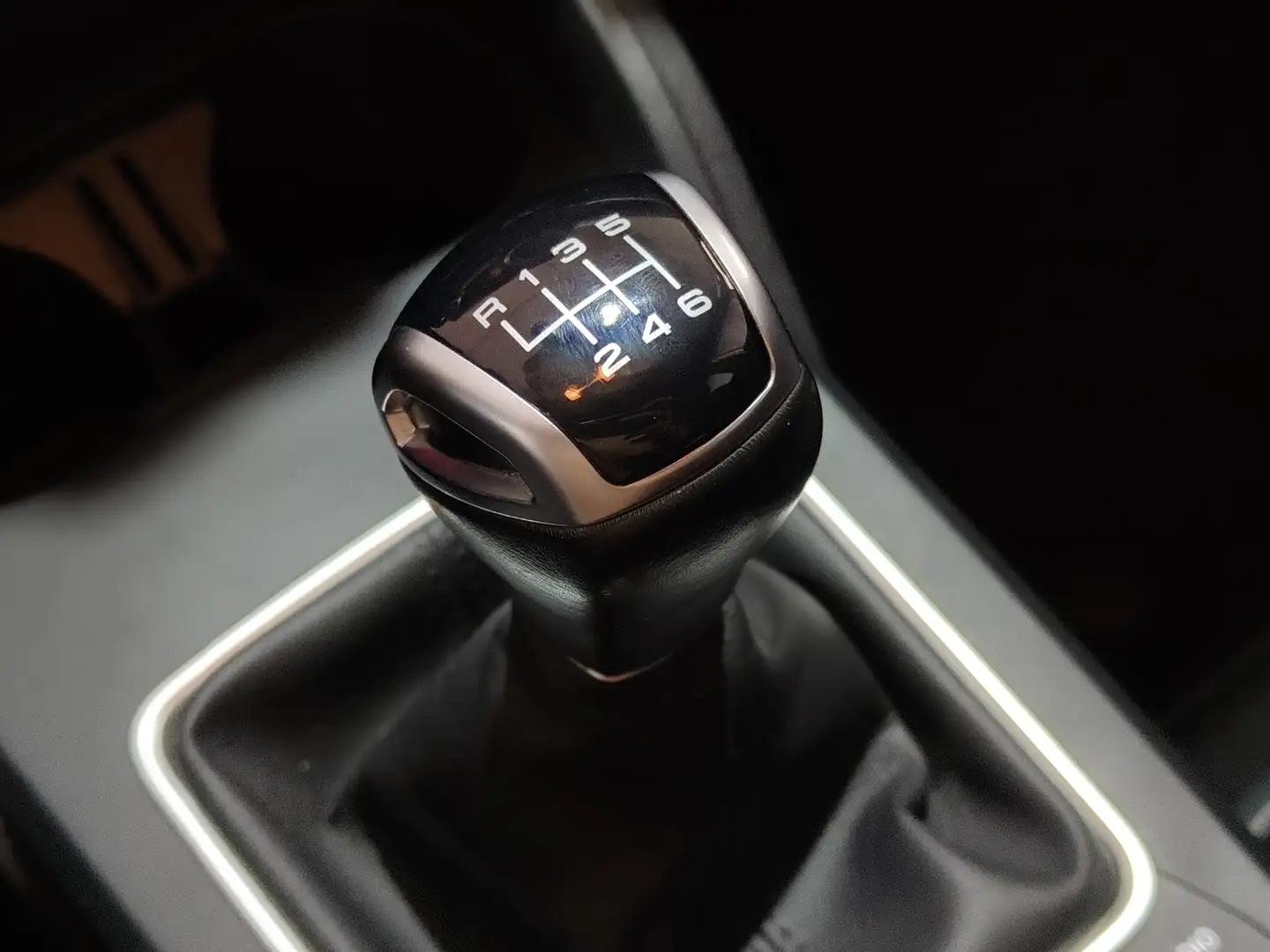 Foto Audi Q2 Audi Q2 Advanced 30 TDI 85 kW (116 CV)