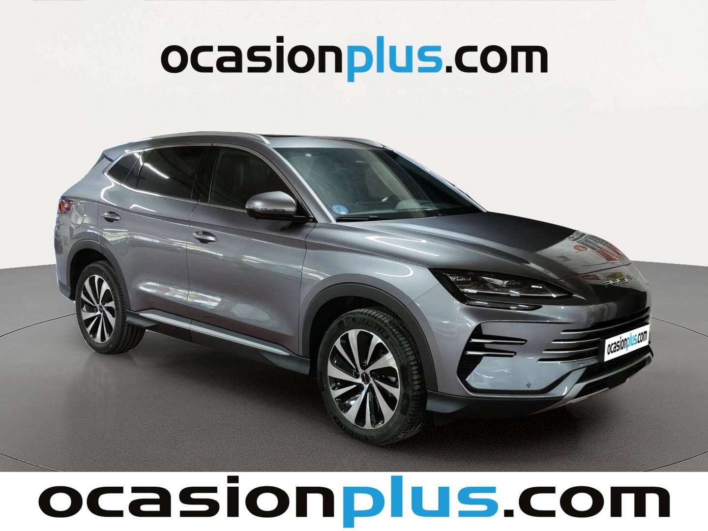 Foto delantera BYD Seal U DM-i BYD Seal U DM-i DM-i Comfort (218 CV) derecha