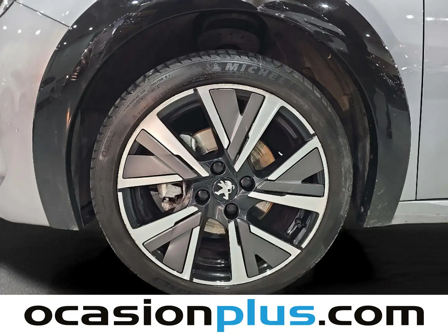 Foto Peugeot 208 Peugeot 208 PureTech 100 S&S GT Line  (100 CV)