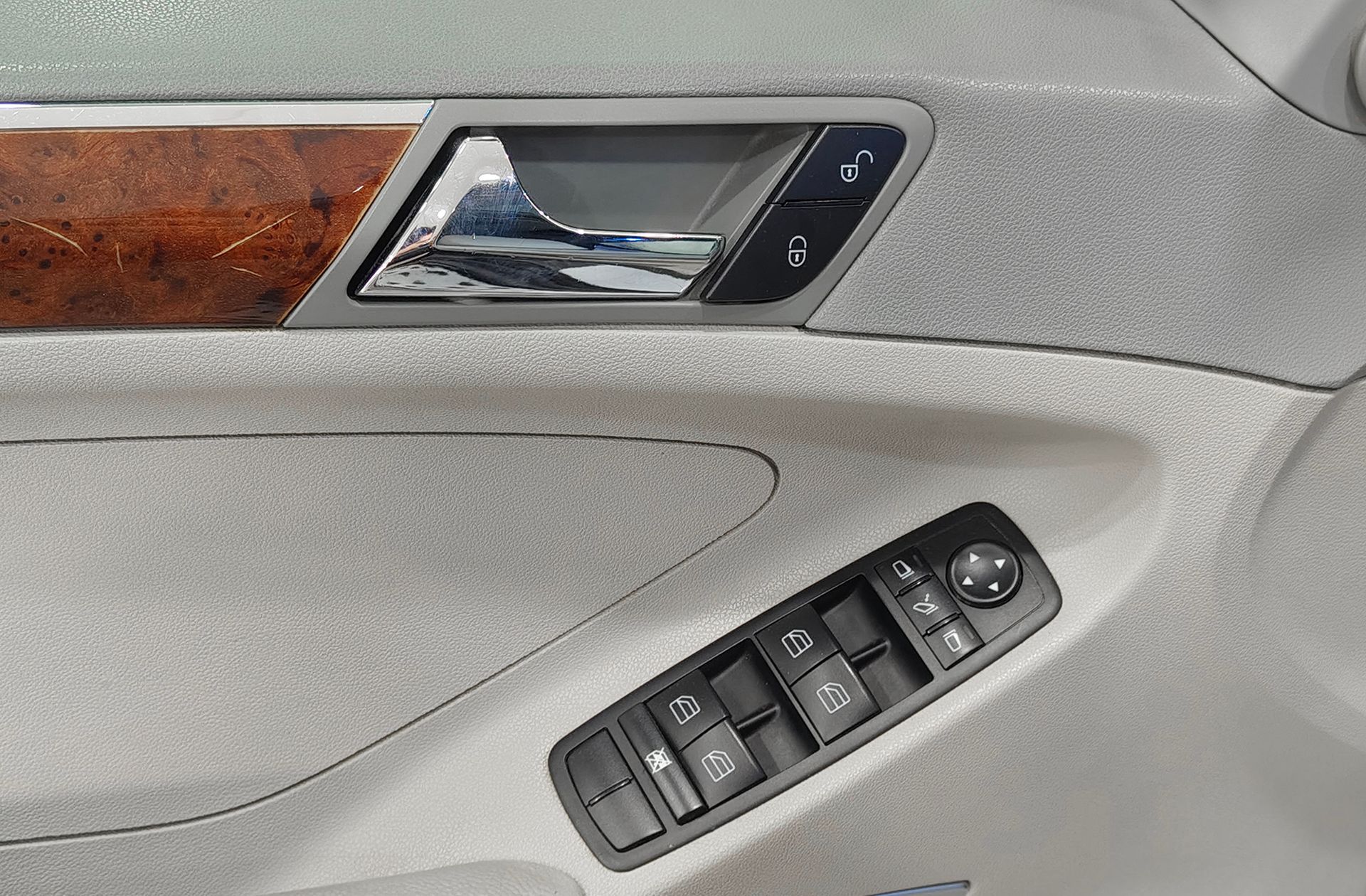 Mercedes-Benz Clase M ML 350 - foto 34
