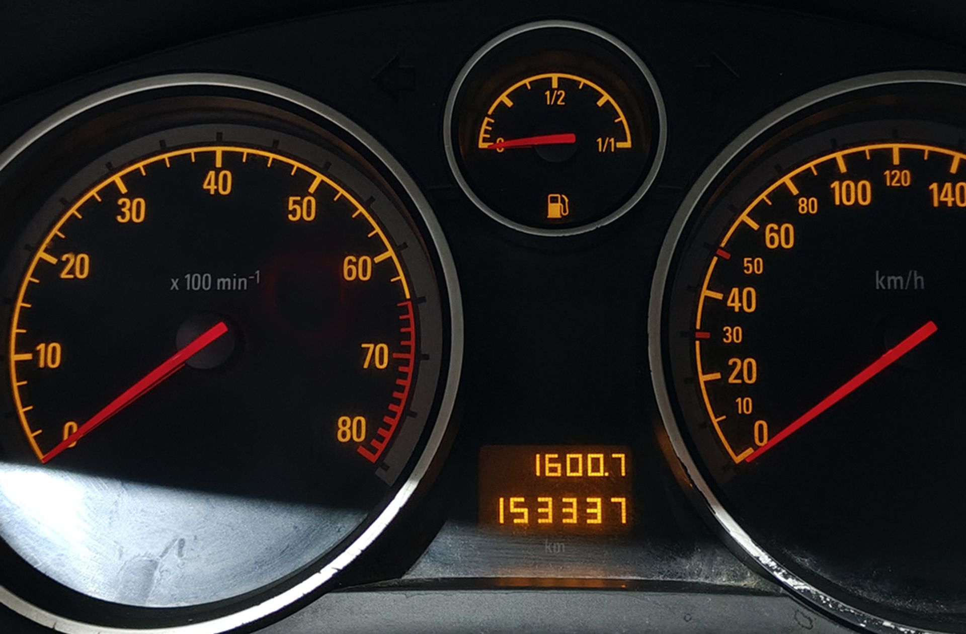 Opel Astra 1.8 Twin Top Cosmo - foto 8