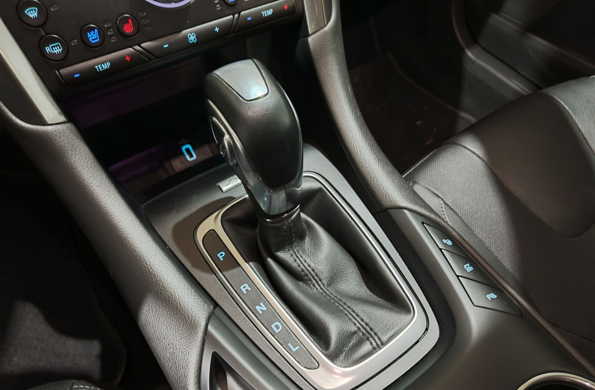 Ford Mondeo SportBreak 2.0 Híbrido Hev Titanium - foto 5