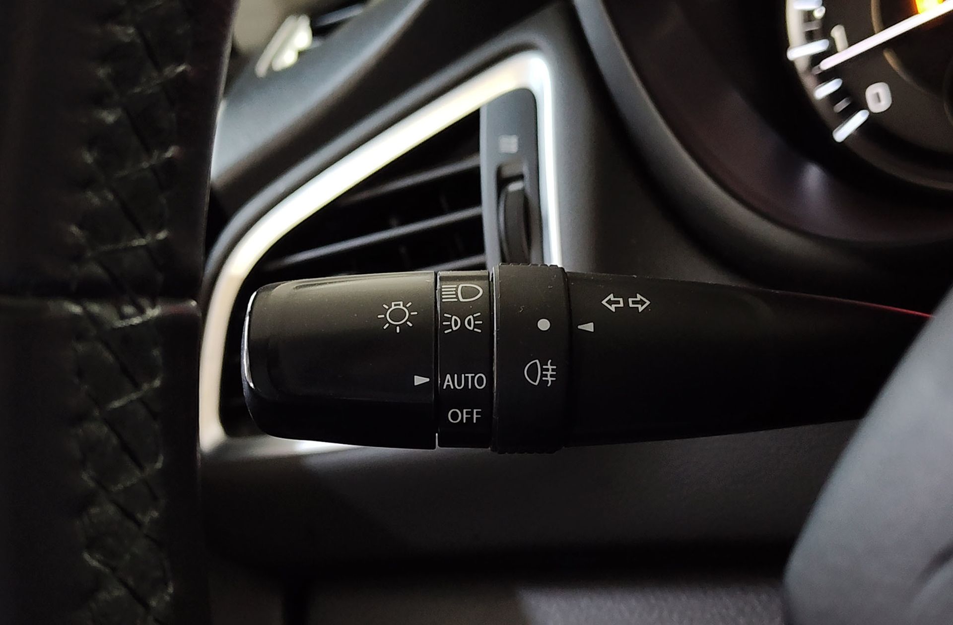 Suzuki S-Cross 1.4T Mild Hybrid S2 4WD - foto 29
