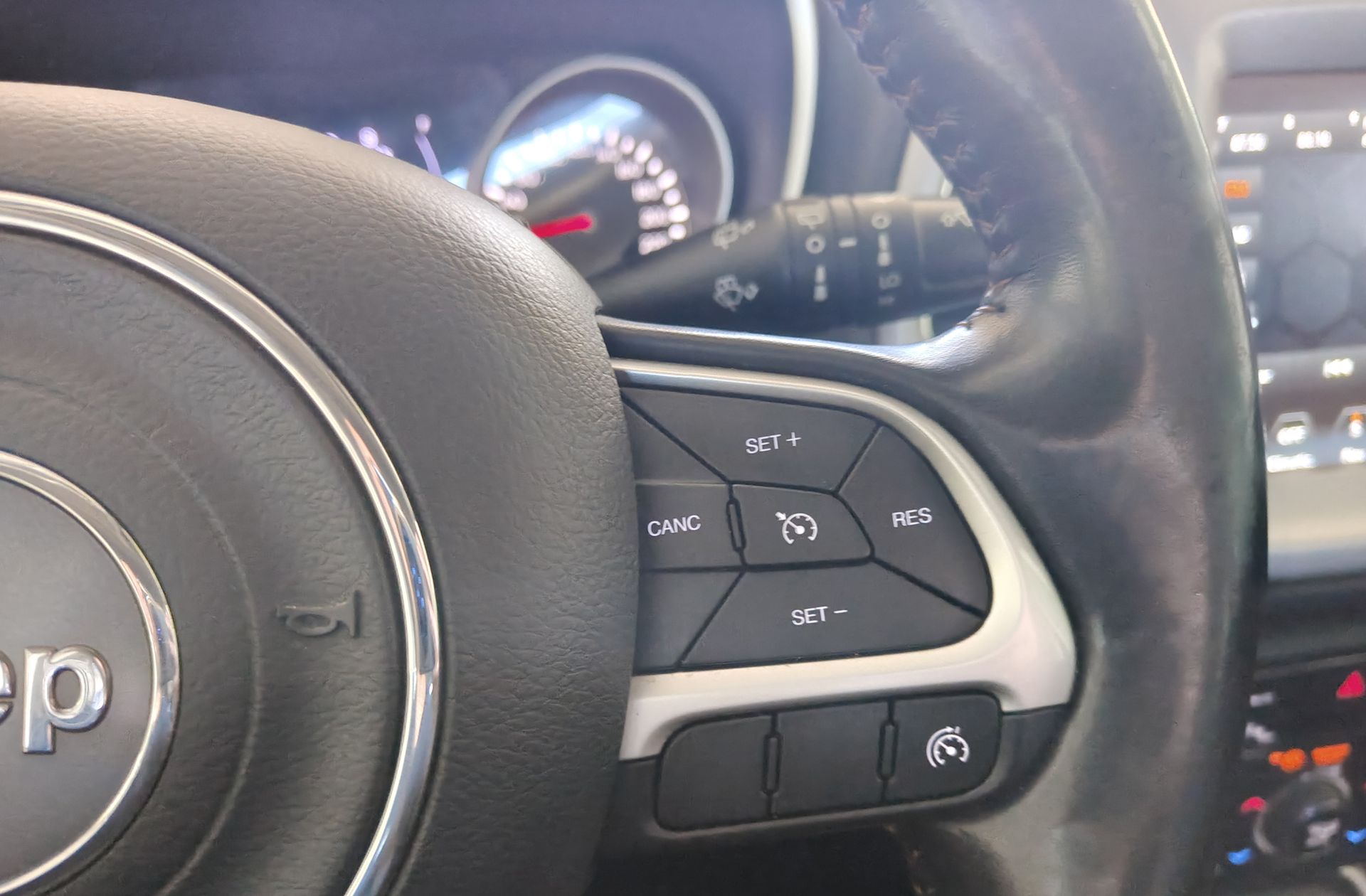 Jeep Compass 1.4 MultiAir Longitude 4x2 - foto 23