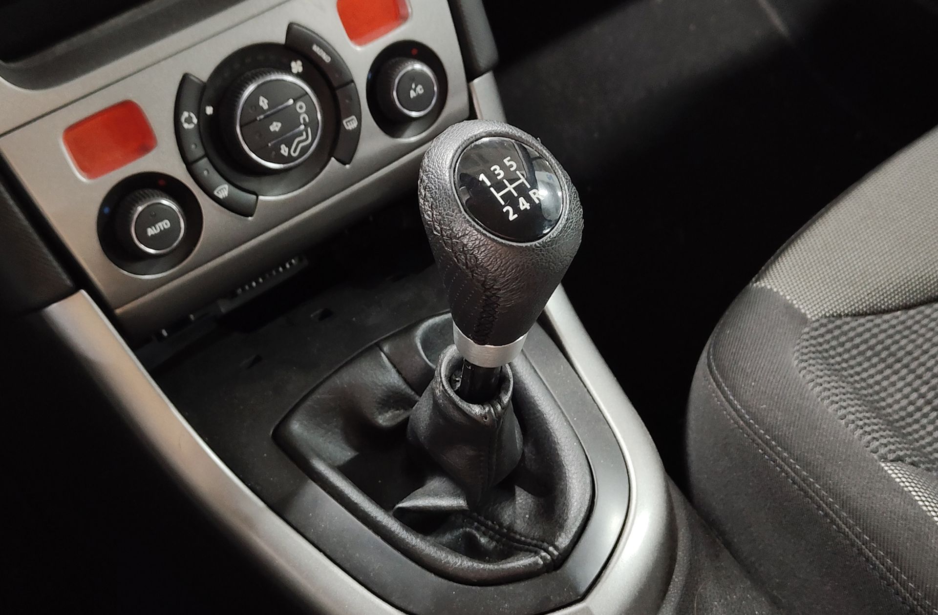 Peugeot 308 1.6 VTi Sport - foto 5
