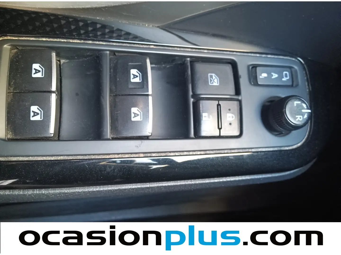 Foto Toyota C-HR Toyota C-HR 1.8 125H Dynamic Plus (122 CV)