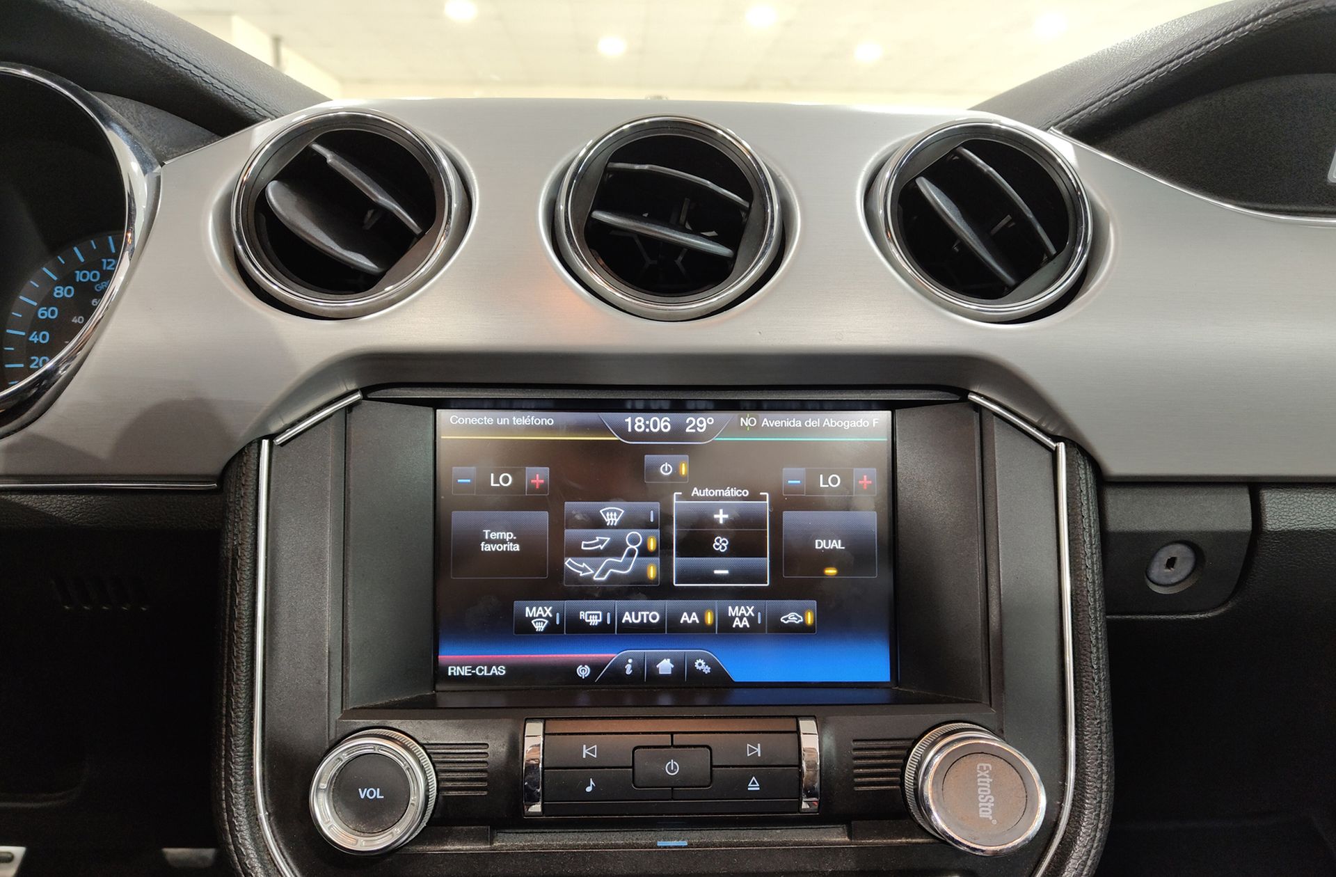 Ford Mustang 2.3 EcoBoost Convertible - foto 33