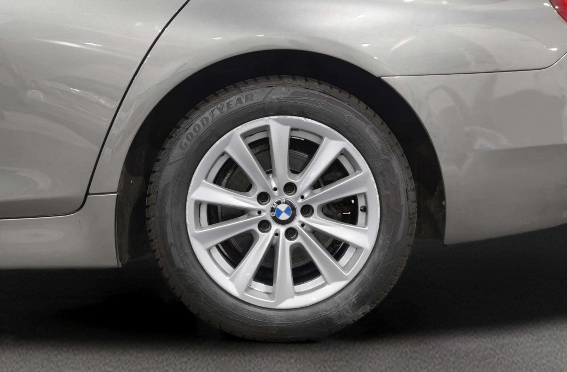 BMW Serie 5 520d - foto 33