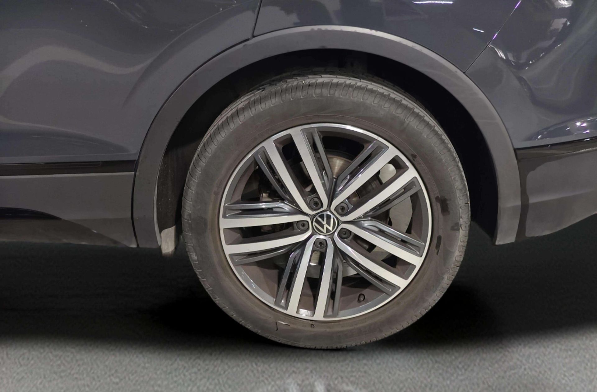 Volkswagen Tiguan Urban Sport 2.0 TDI DSG - foto 41