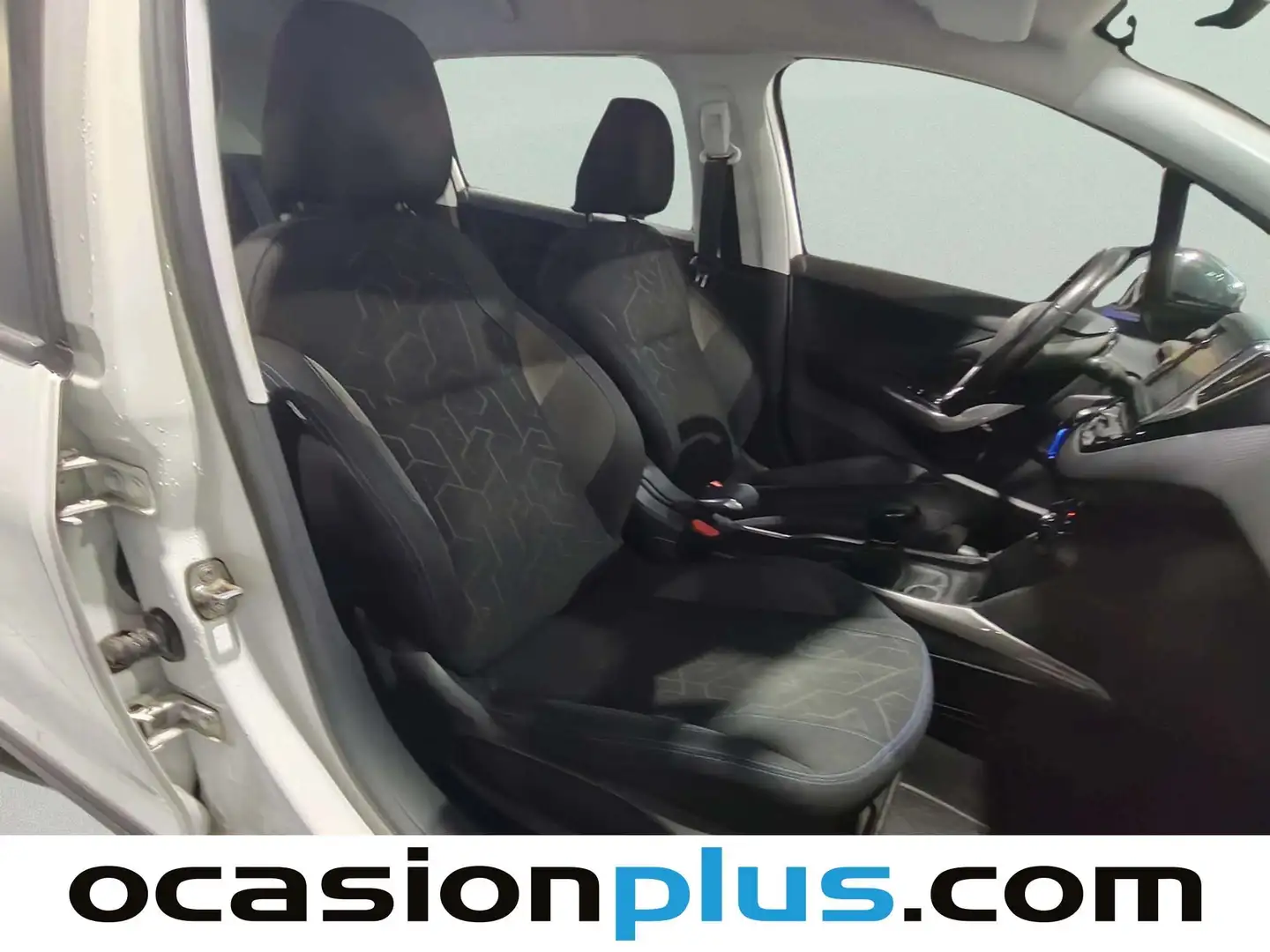 Foto Peugeot 2008 Peugeot 2008 BlueHDi 100 Style (100 CV)