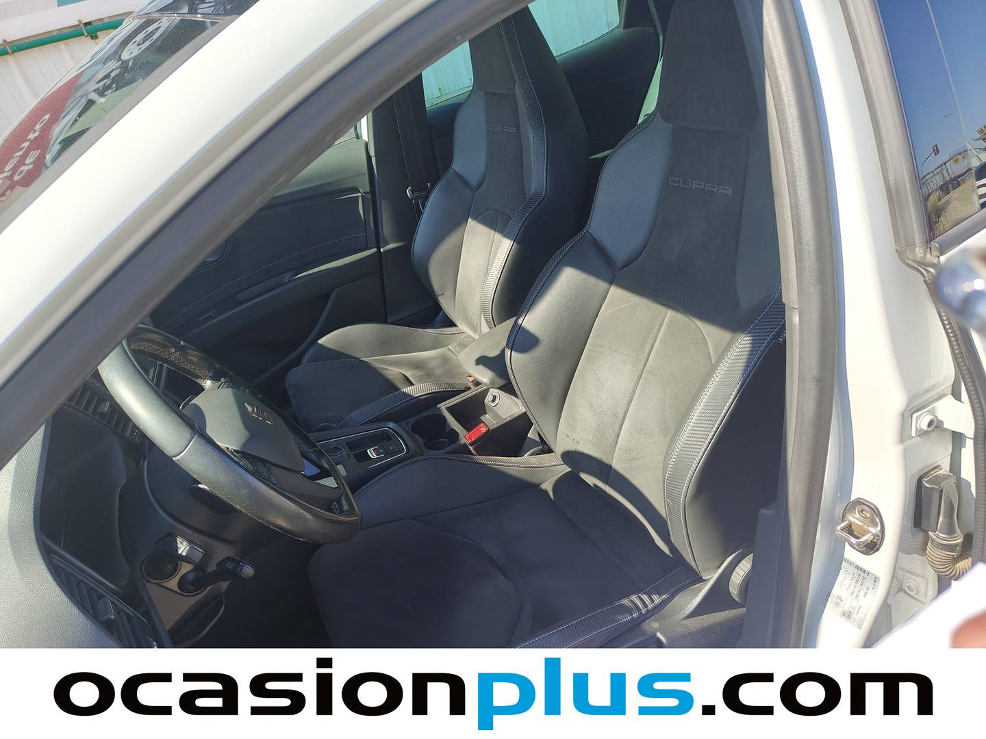 Foto asientos delanteros Seat León Seat León 2.0 TSI Cupra Carbon Edition DSG (290 CV)