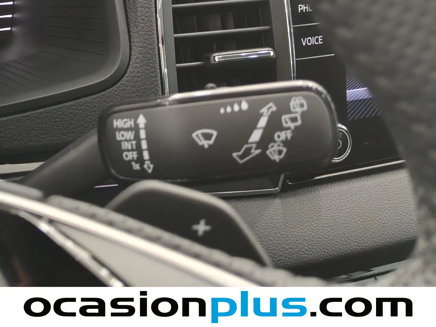 Foto Skoda Karoq Skoda Karoq 1.5 TSI ACT Design DSG  (150 CV)