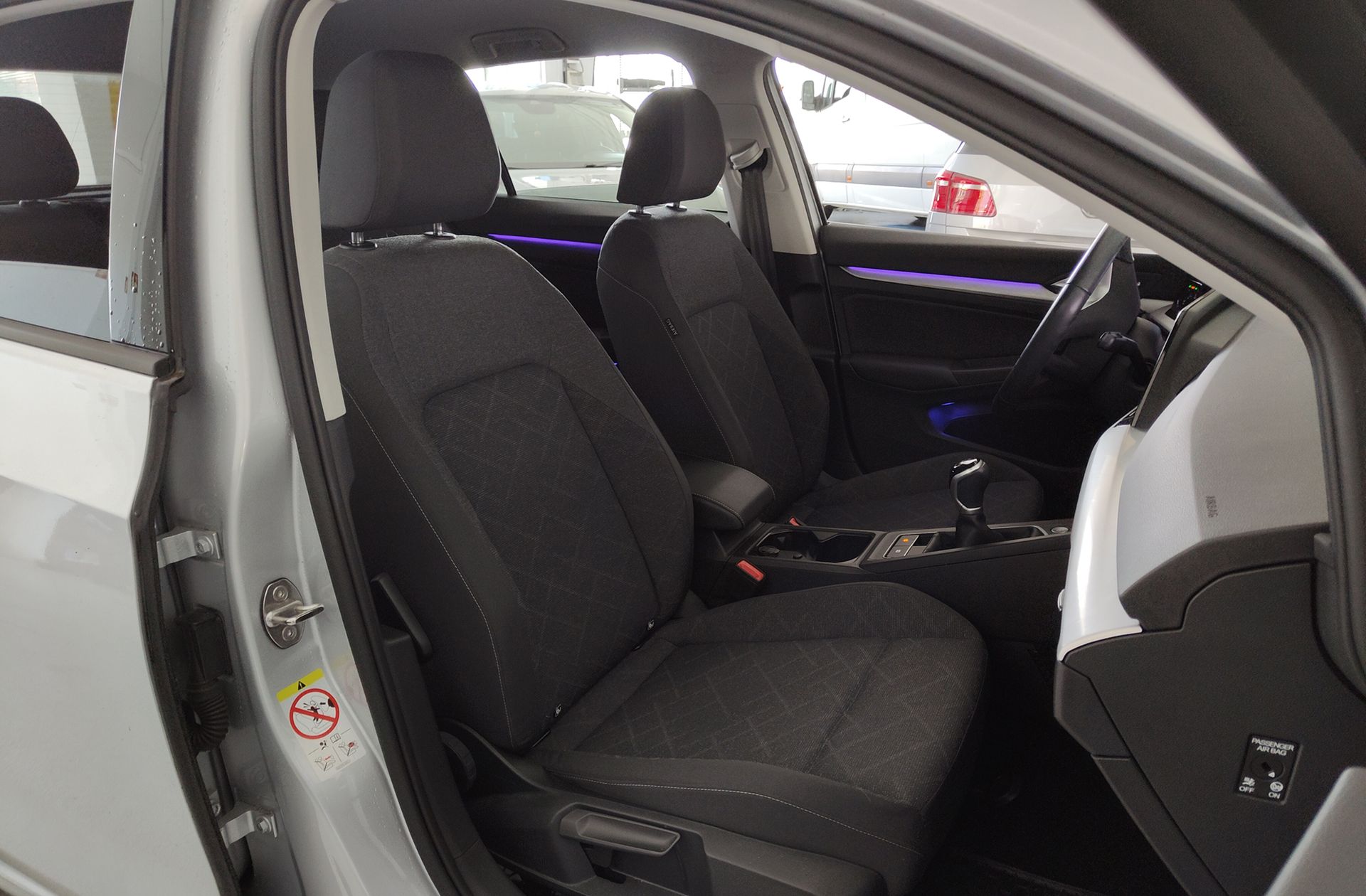 Volkswagen Golf Life 1.0 TSI - foto 18