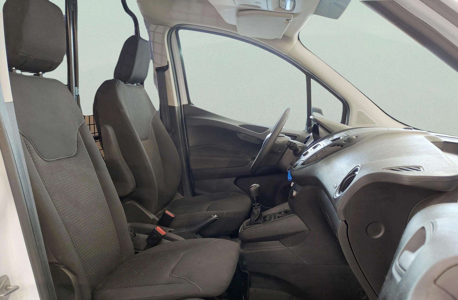 Ford Transit Furgon 1.5 TDCi Trend - foto 13