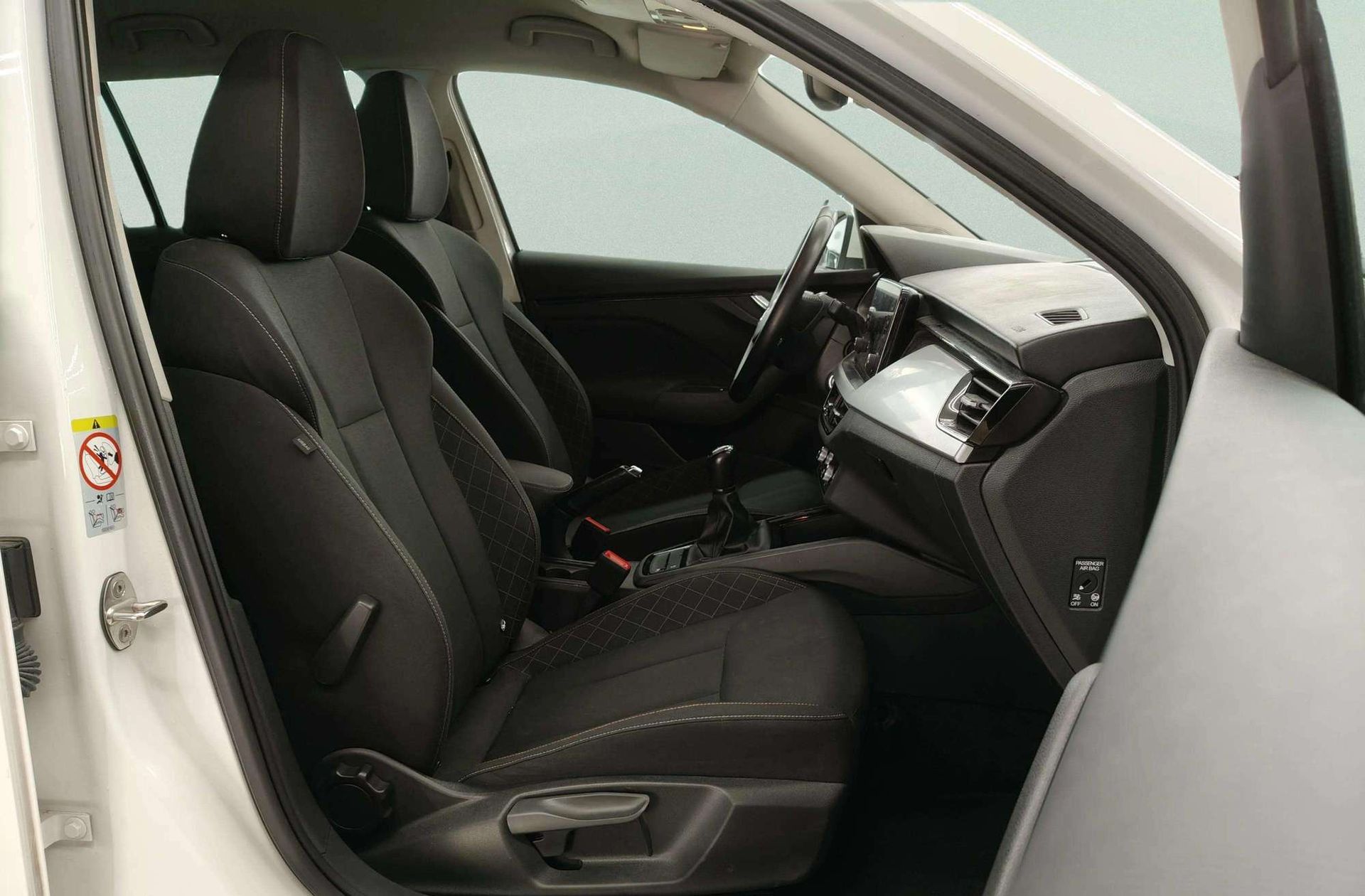 Škoda Kamiq 1.0 TSI Ambition - foto 19