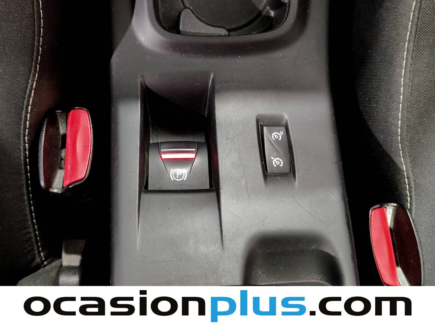 Equipamiento del Renault Mégane Renault Megane Sport Tourer Limited Energy S&S TCe (115 CV)