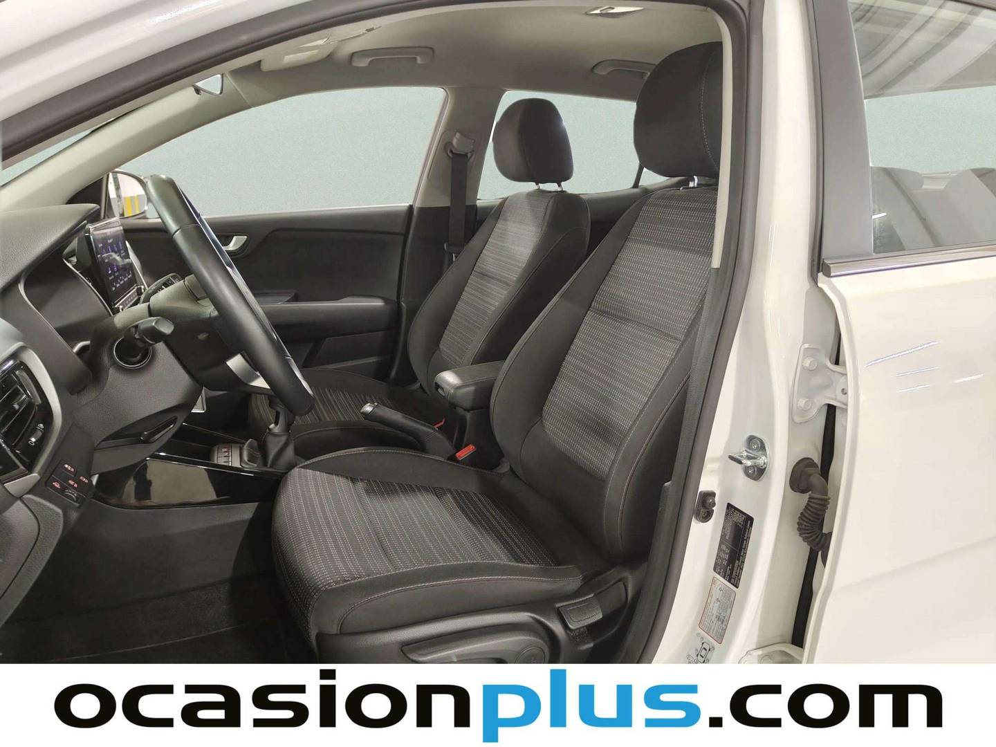 Foto asientos delanteros KIA Stonic KIA Stonic 1.0 T-GDi MHEV Drive (100 CV)