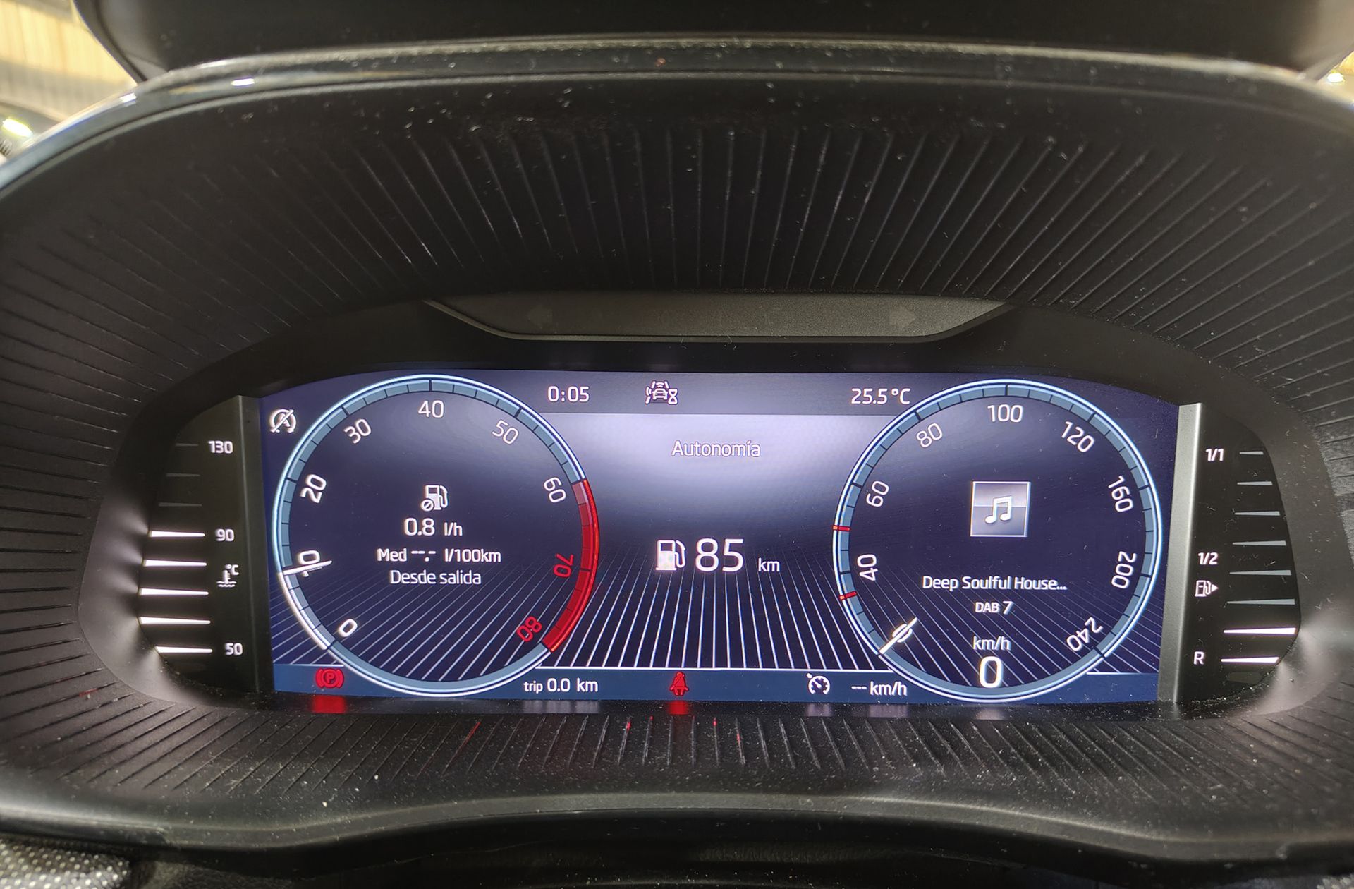 Škoda Fabia 1.0 TSI Ambition - foto 20