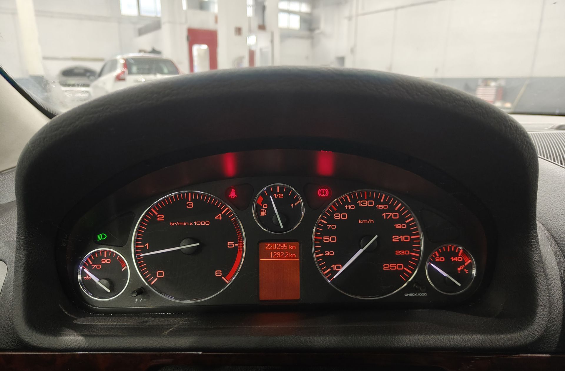 Peugeot 407 HDi 136 ST Confort Pack - foto 17
