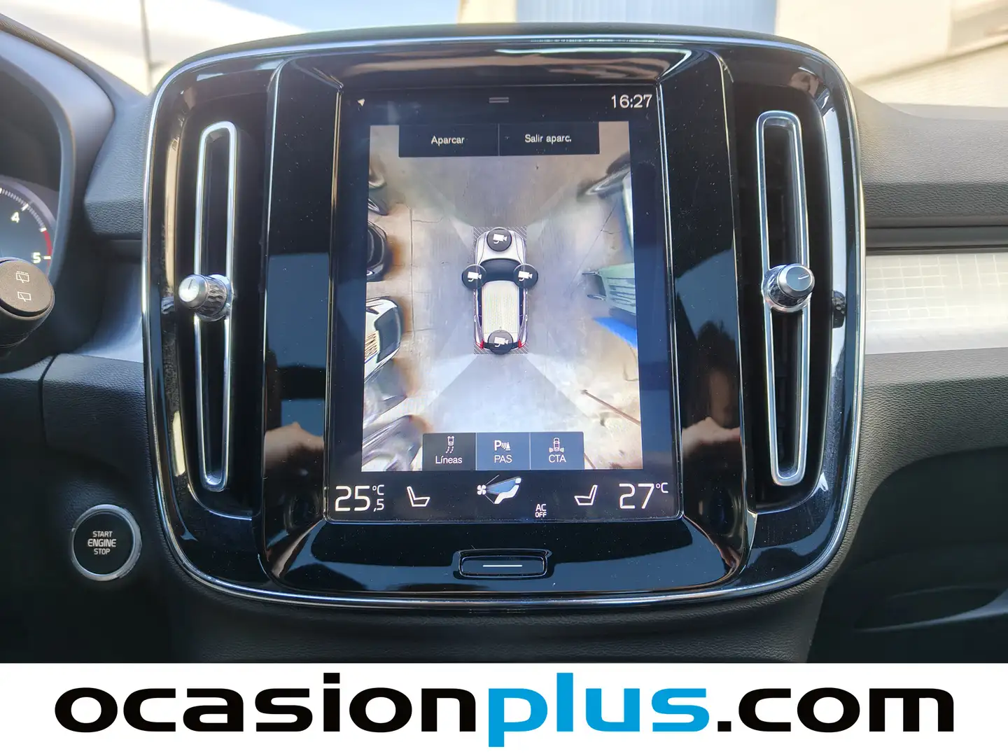 Foto Volvo XC40 Volvo XC40 D4 Momentum AWD Auto (190 CV)