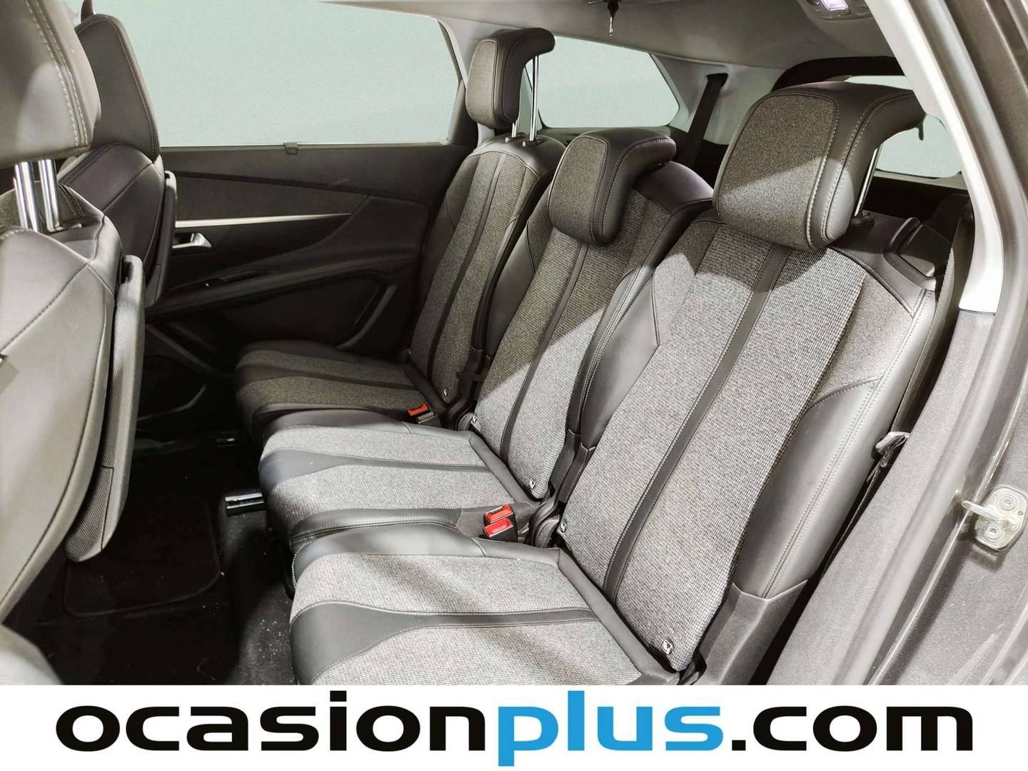 Foto Peugeot 5008 Peugeot 5008 PureTech 130 S&S Allure 7 PLAZAS (130 CV)