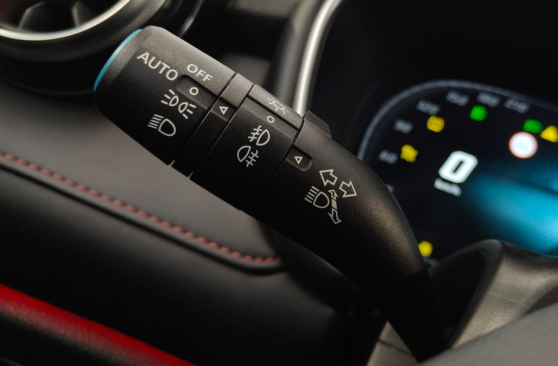 MG HS 1.5 Turbo GDI Luxury DCT - foto 24
