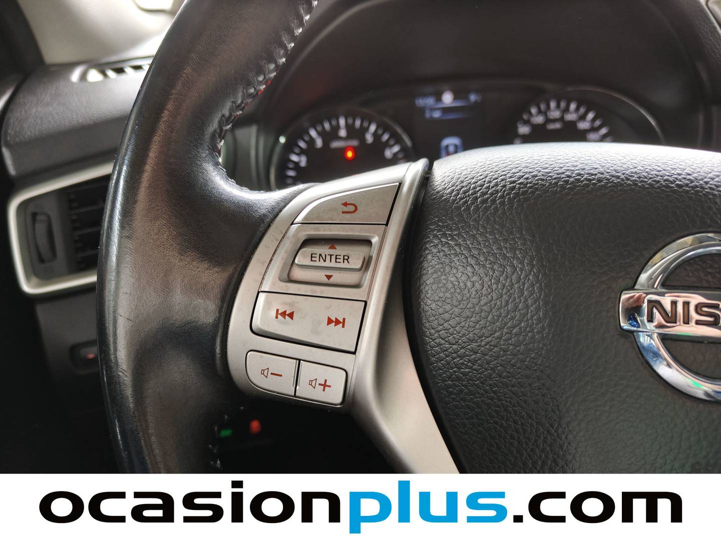 Foto Nissan QASHQAI Nissan Qashqai 1.2 DIG-T N-Connecta 4x2 XTronic (115 CV)