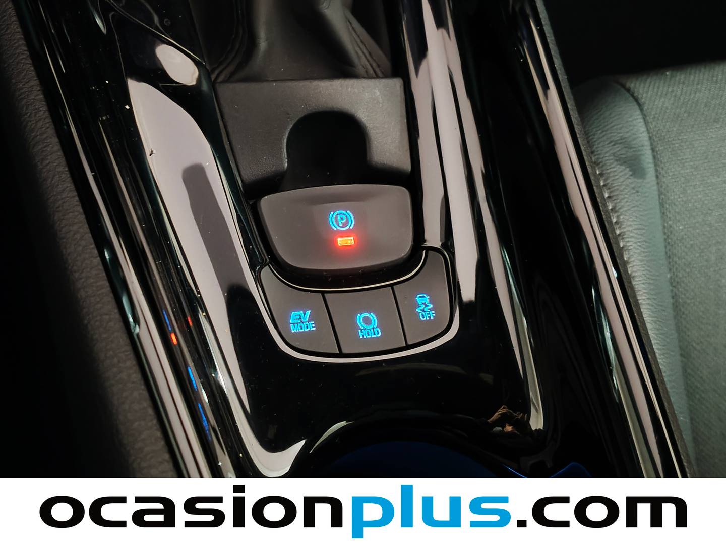 Foto Toyota C-HR Toyota C-HR 1.8 125H Advance (122 CV)