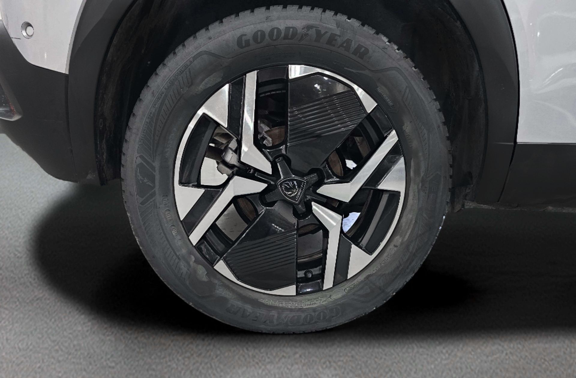 Peugeot 2008 Allure Hybrid eDCS6 - foto 40