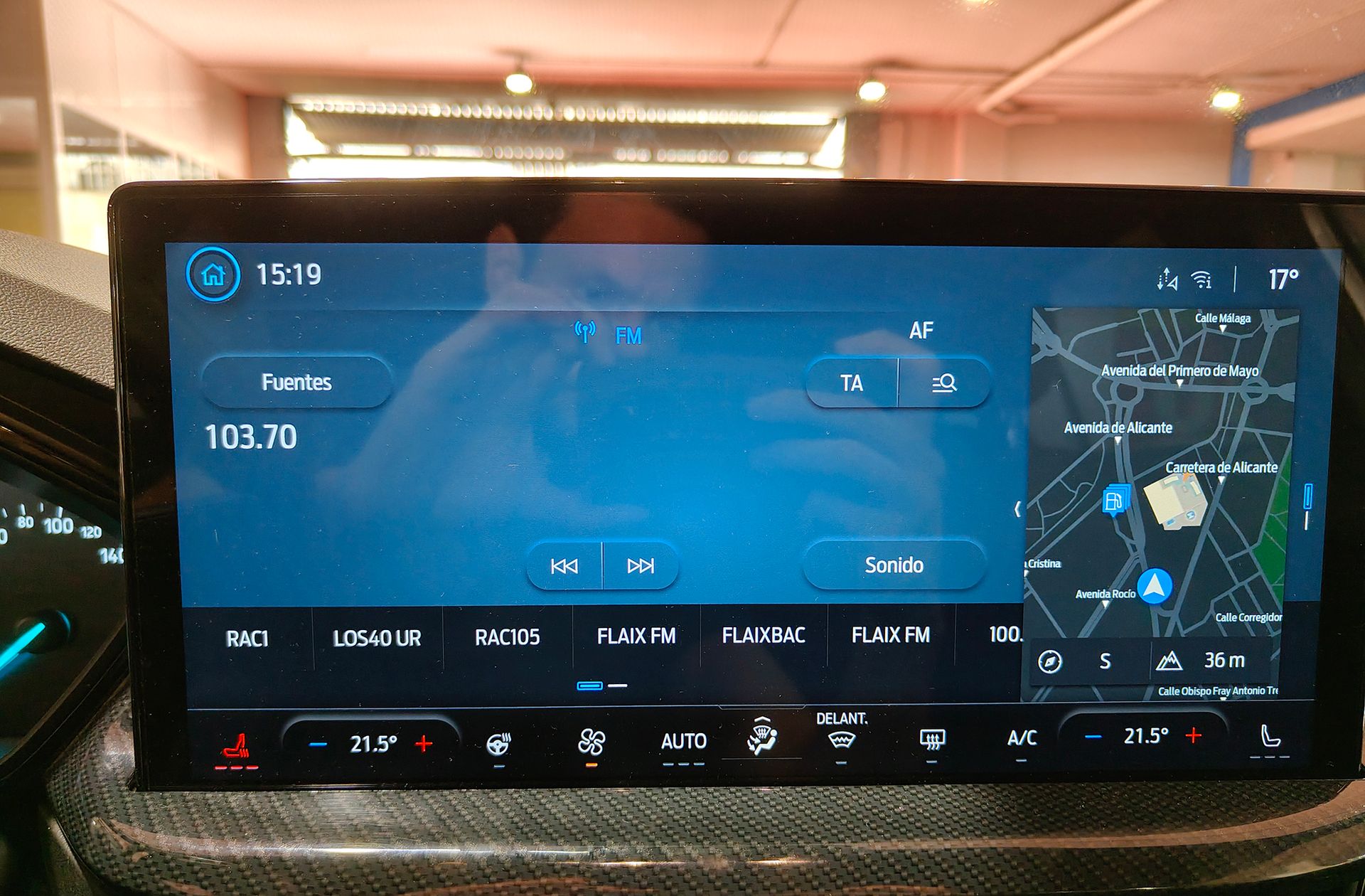 Ford Focus SportBreak 1.0 EcoBoost MHEV ST-Line - foto 32