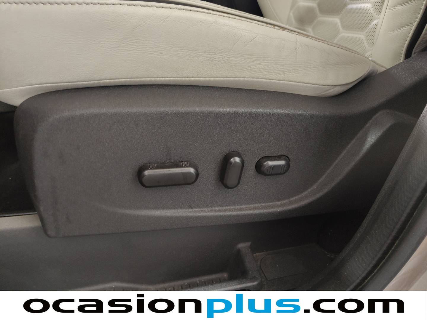 Foto asientos delanteros Ford Kuga Ford Kuga 2.0 TDCI S&S Vignale 4x4 Powershift (180 CV)