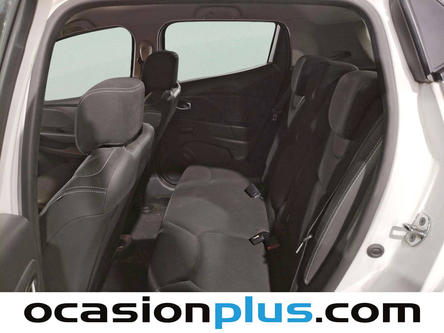 Foto asientos traseros Renault Clio Renault Clio Business dCi (75 CV)